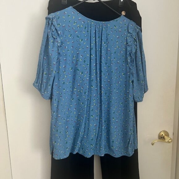 LOFT Floral Puff Sleeve Blouse | Large - Picture 7 of 8